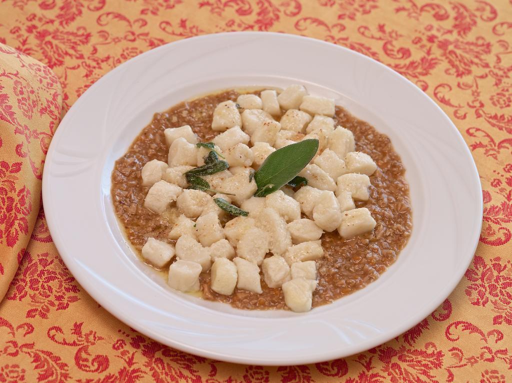 Poschiavo Suisse Hotel & Traditional Fondue Stube Eksteriør bilde